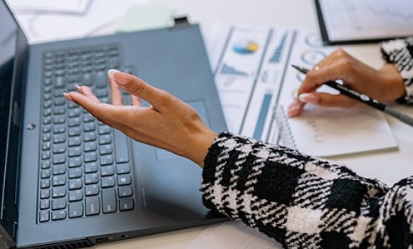 The 6 most important things to consider while choosing an IT partner for your business